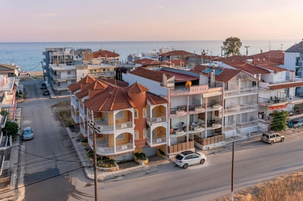 Anastasia Luxury Suites By Xenius Zeus In Nea Флогита Екстериор снимка