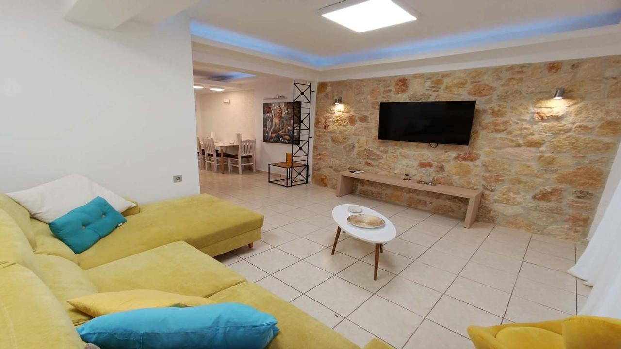 Anastasia Luxury Suites By Xenius Zeus In Nea Флогита Екстериор снимка