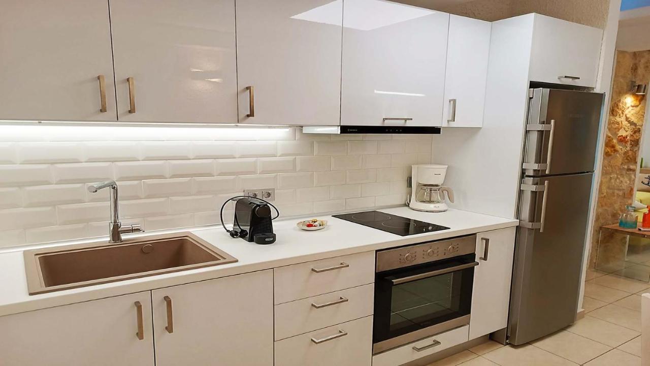Anastasia Luxury Suites By Xenius Zeus In Nea Флогита Екстериор снимка