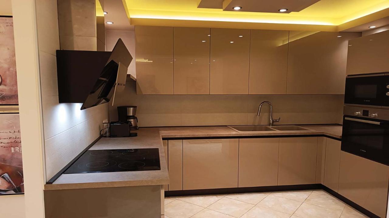 Anastasia Luxury Suites By Xenius Zeus In Nea Флогита Екстериор снимка
