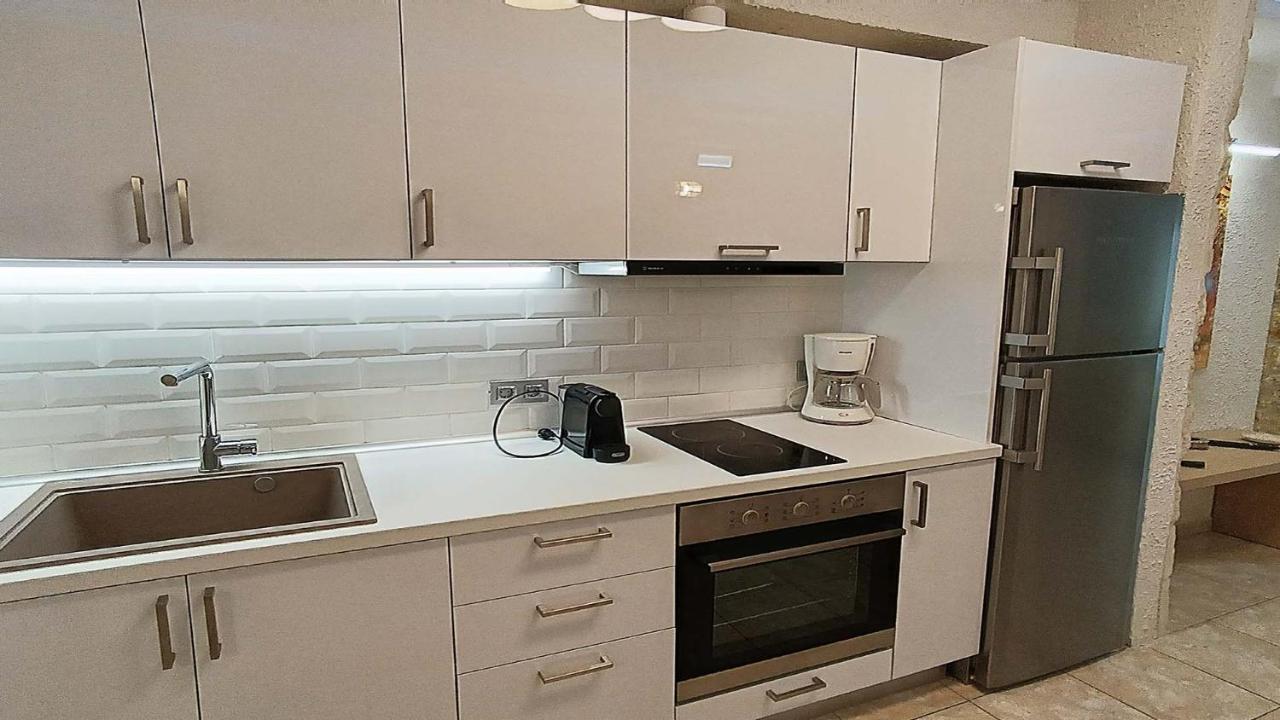 Anastasia Luxury Suites By Xenius Zeus In Nea Флогита Екстериор снимка